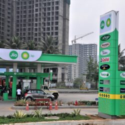 Über 100 Tonnen Farben für Tankstellen-Megaprojekt in Indien